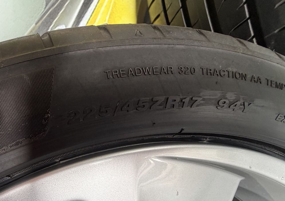 Roti Jante SEAT Leon SKODA Octavia R17 225/45/17