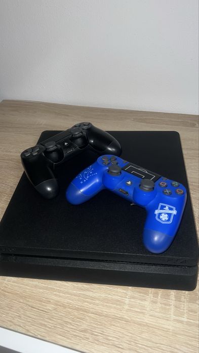 Pachet Consola PlayStation 4 Slim 500 Gb