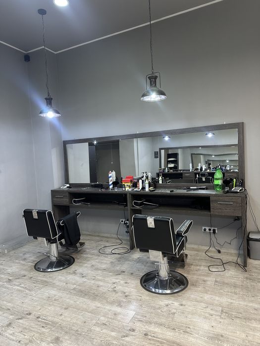 Vand afacere la cheie