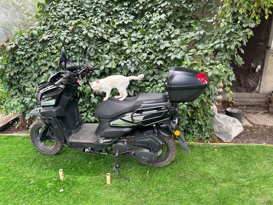 Скутер sport tank150