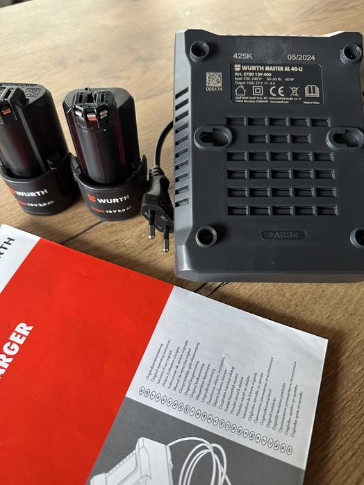 WURTH pachet incarcator AL 40_LI si 2 acumulatori 12V, 2Ah nou