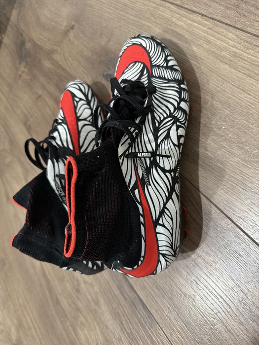 Nike hypervenom 2 neymar