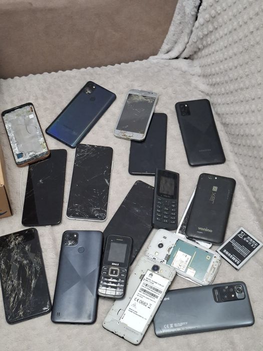 Lot de telefoane pentru piese