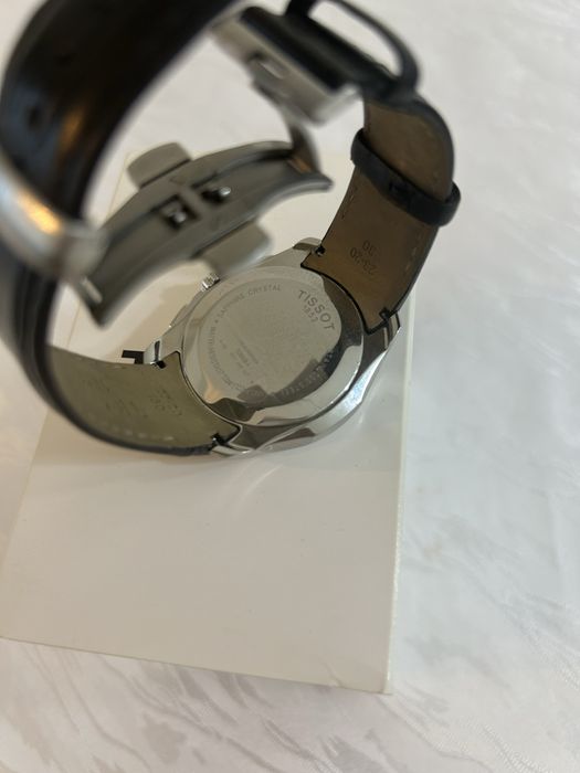 Часовник tissot