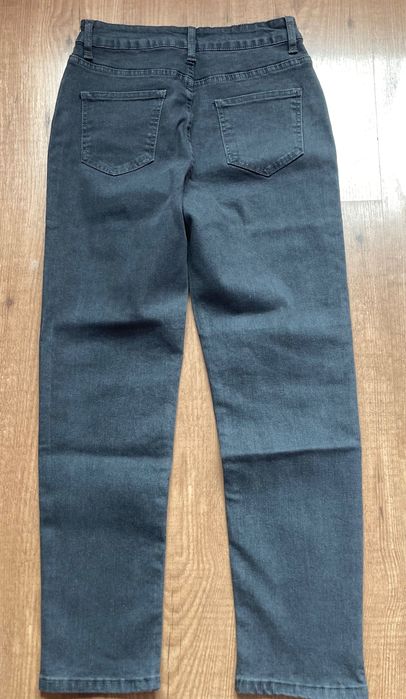 Дамски тъмносиви дънки