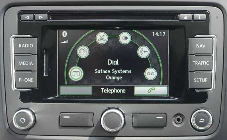 Монтаж на ОЕМ Bluetooth модул VW Passat, Golf, Tiguan, SEAT, Skoda