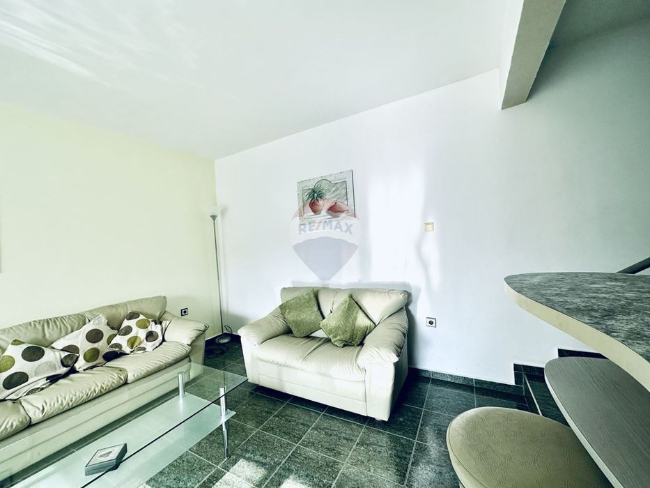 Уютна двуетажна къща за продажба, с. Кранево, Я.И.