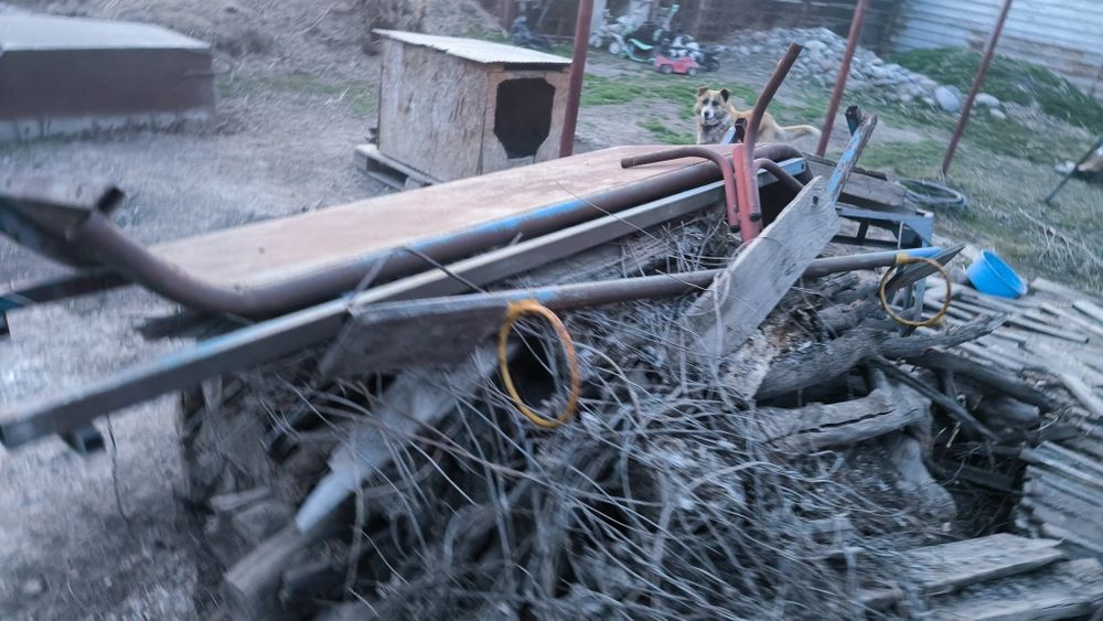 Срочно продам качели