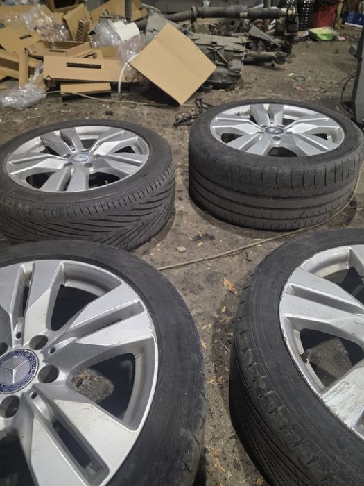 Джанти с гуми 17 цола за мерцедес w204/212/207