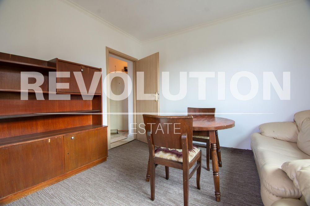 Дава се под наем Двустаен апартамент в София, Сухата река - 50 кв.м за 332 € - Снимка #1