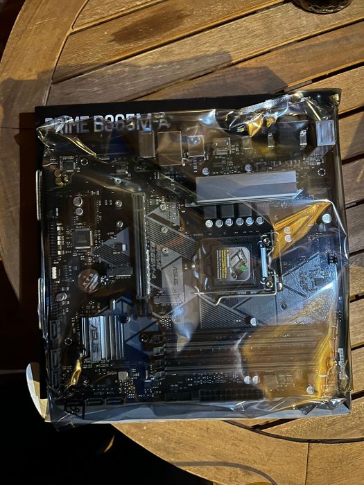 Placă de bază ASUS PRIME B365M-A – NOUĂ, NEUTILIZATĂ