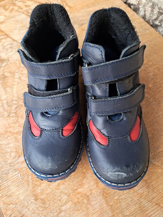 Детски ортопедични боти номер 30