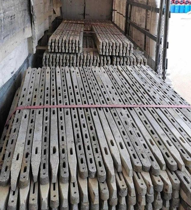 Stalpi rezistenti Beton - Gard / 2.5m / 2.7m / 3m