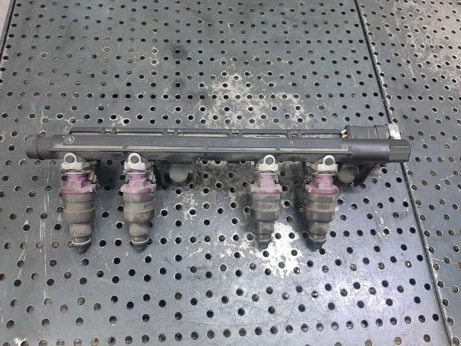 rampa cu injectoare 1.2 b renault twingo clio 1 clio 2 873774 7700114546
