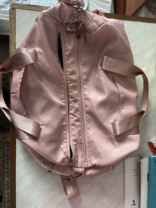 Спортивная сумка розовая