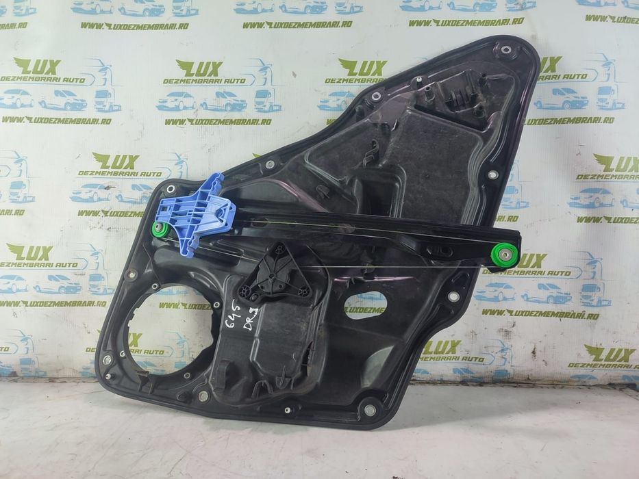 Macara cu motoras usa dreapta spate 5N0839730F Volkswagen VW Tiguan 1