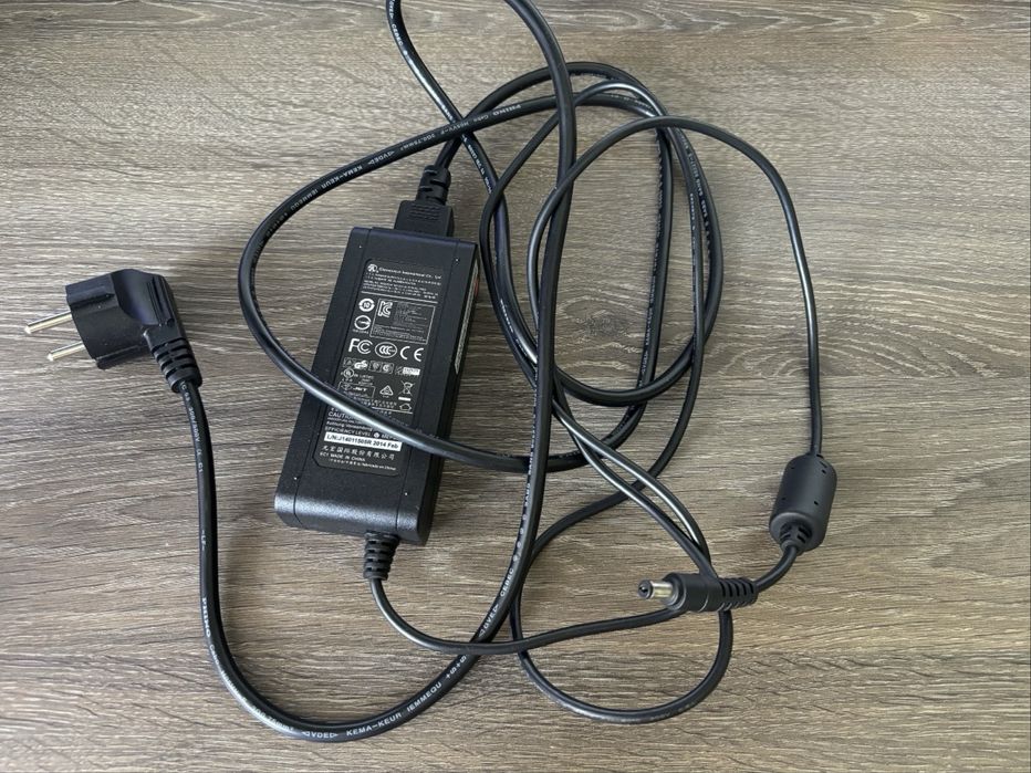 Alimentator Elementech Au-799 NOU Incarcator 4A 48W Sursa Universala