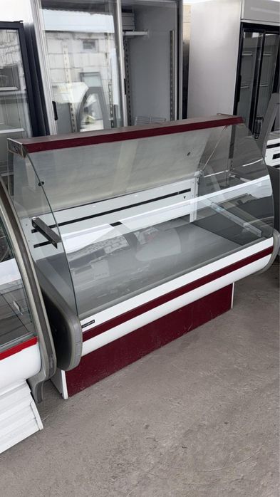 Холодильная витрина