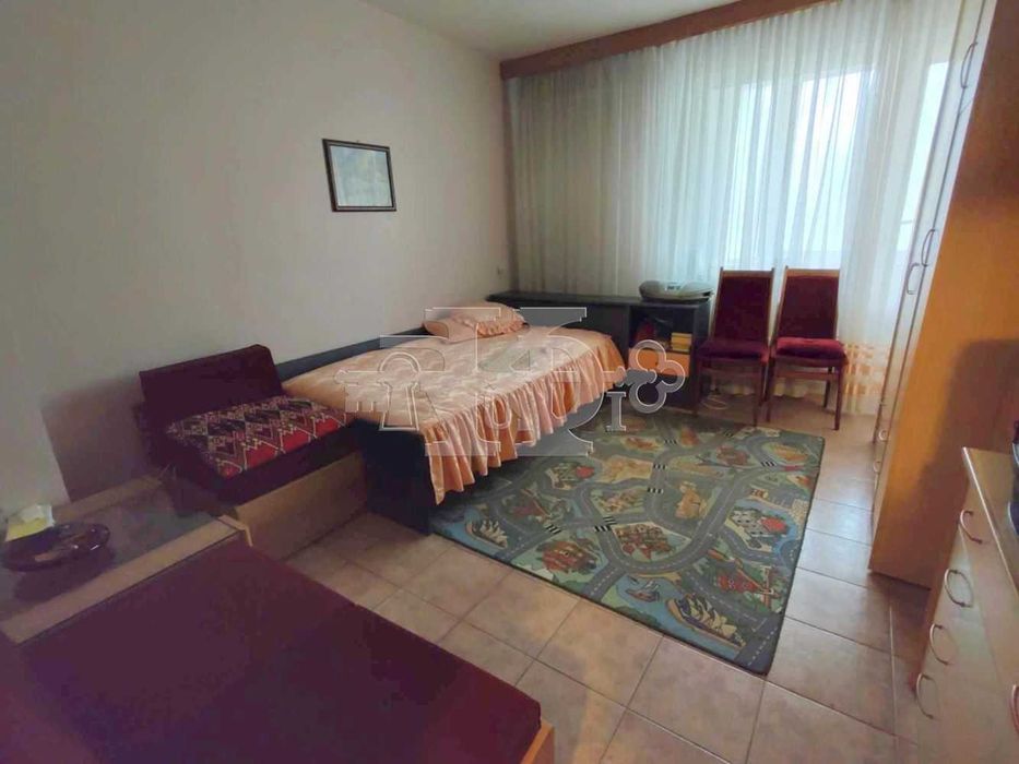 Продава се Къща в Добрич, Дружба 1 - 410 кв.м за 561 €/кв.м - Снимка #10