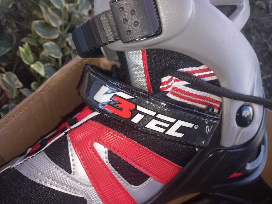 Детски кънки за лед V3Tec V300 - 2 чифта