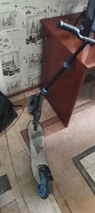 Продам самокат обычный