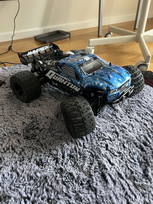Hpi-Racing Maverick Quantum XT brushless(masina cu telecomanda)