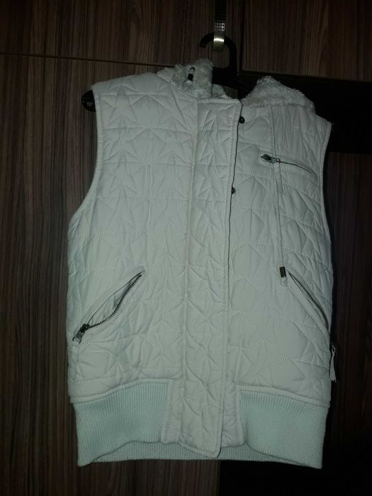 Запазен поларен елек