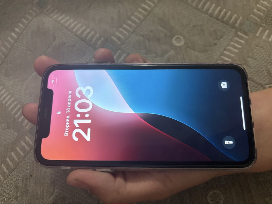 Айфон 11  продам