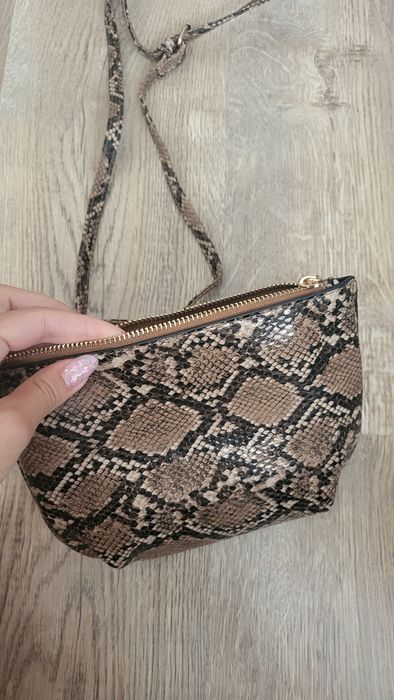 Разпродажба  Дамски чанти