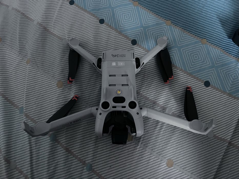 Dji mini 4 pro (doar drona)