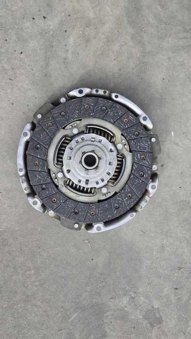 Kit ambreiaj placa disc dacia logan 3 nou, motor 1000cm