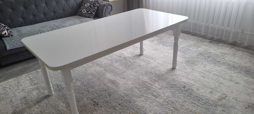 Продам стол для гостей