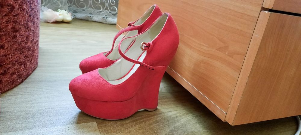 Туфли женские продам