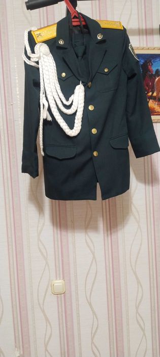 Продам форму размер 46 -48