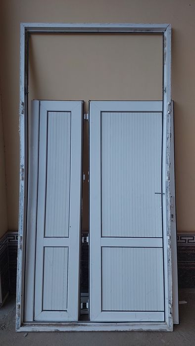 Катеж уйни эшиги 2.65 га 1.33. Холати яхши