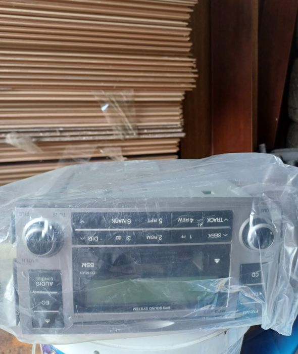 Запчасти на Hyundai santafe