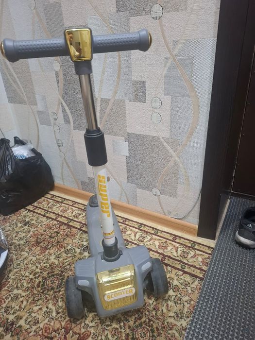 Продаётся самокат