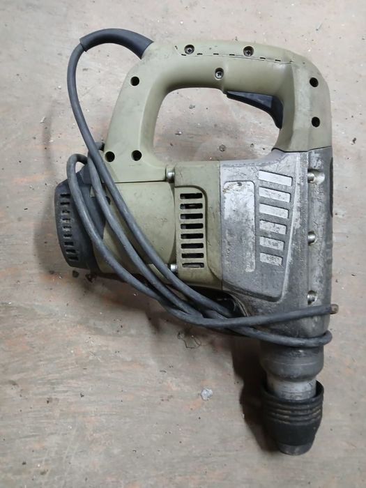 Перфоратор CROWN MAX продам отбойник