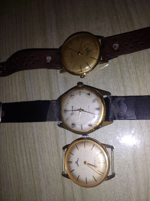 Vând ceas mecanic vitange