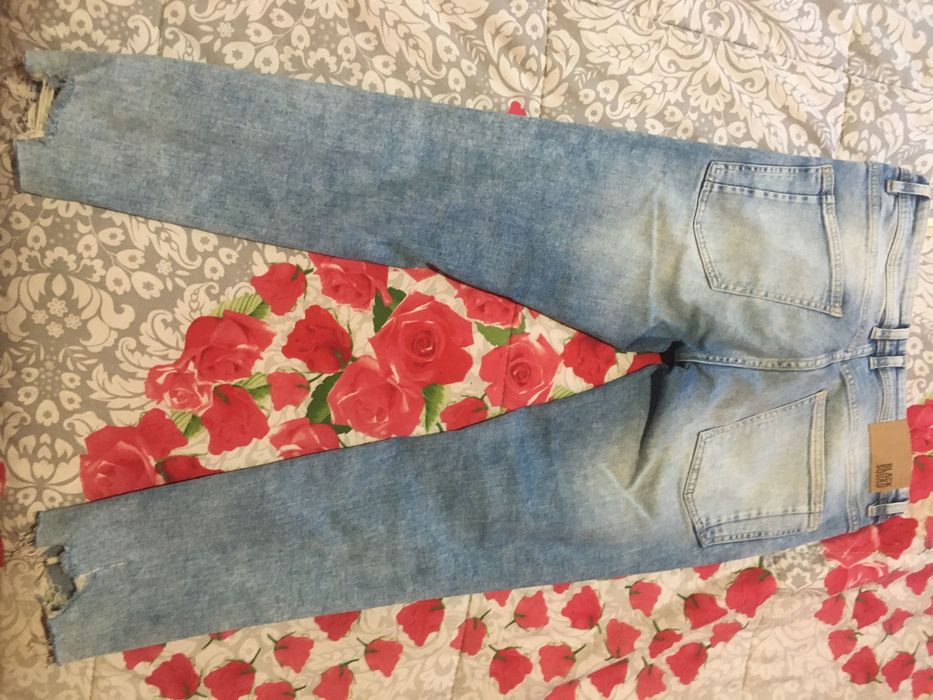 Мъжки накъсани дънки