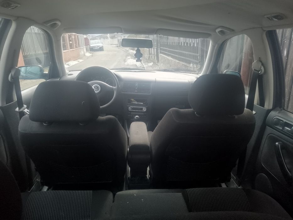 Vând sau schimb Golf IV