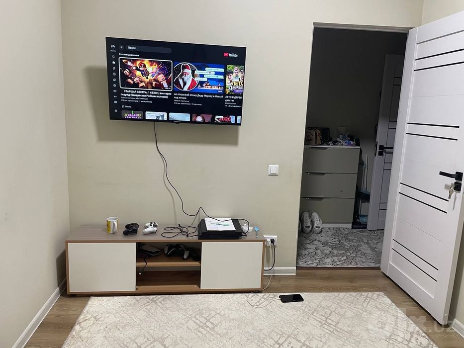 Продается картира г. Янгиюль
