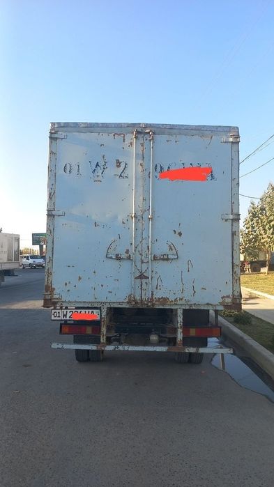 Газел 1998 йили 
узунлиги 4,20
 буйи 180 
ени 2 метр 
мошни нахадув,ка
