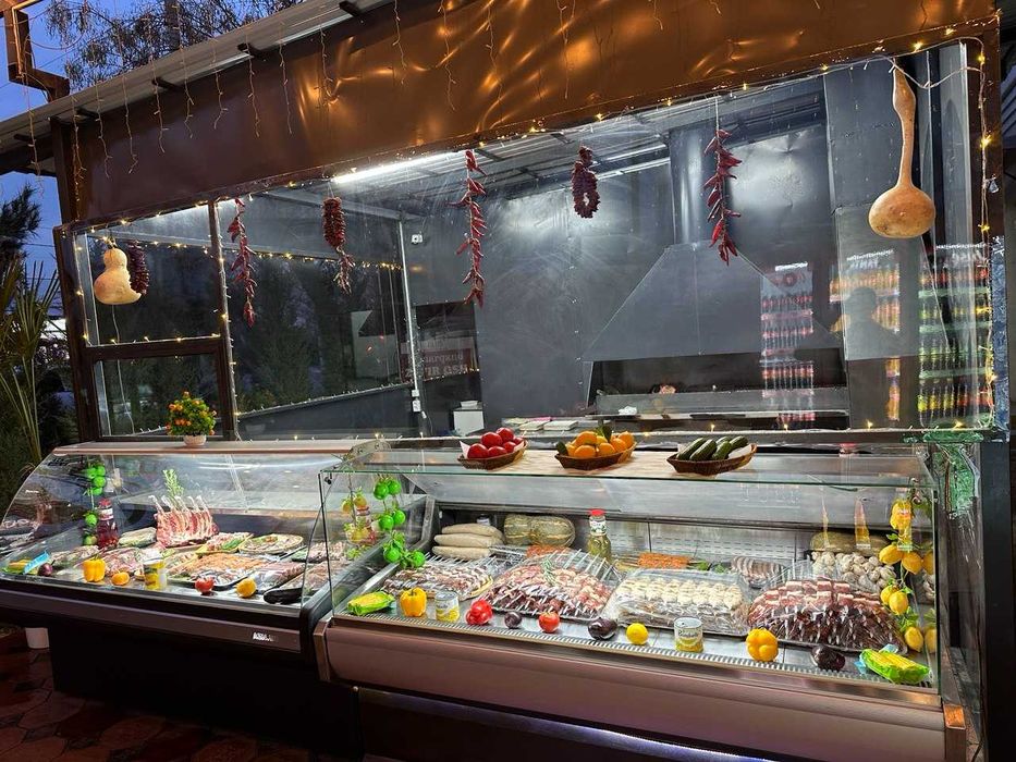 Витрина холодильная. Холодильник