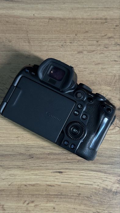 Продам Canon R6 без зеркалка