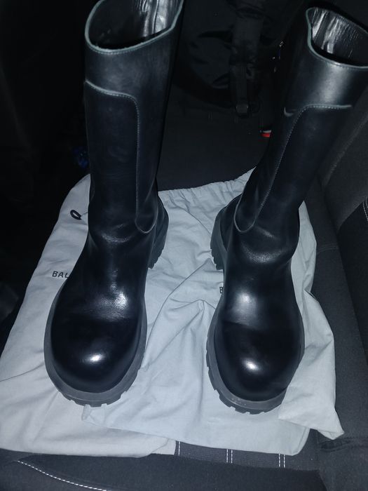 Balenciaga leather boots