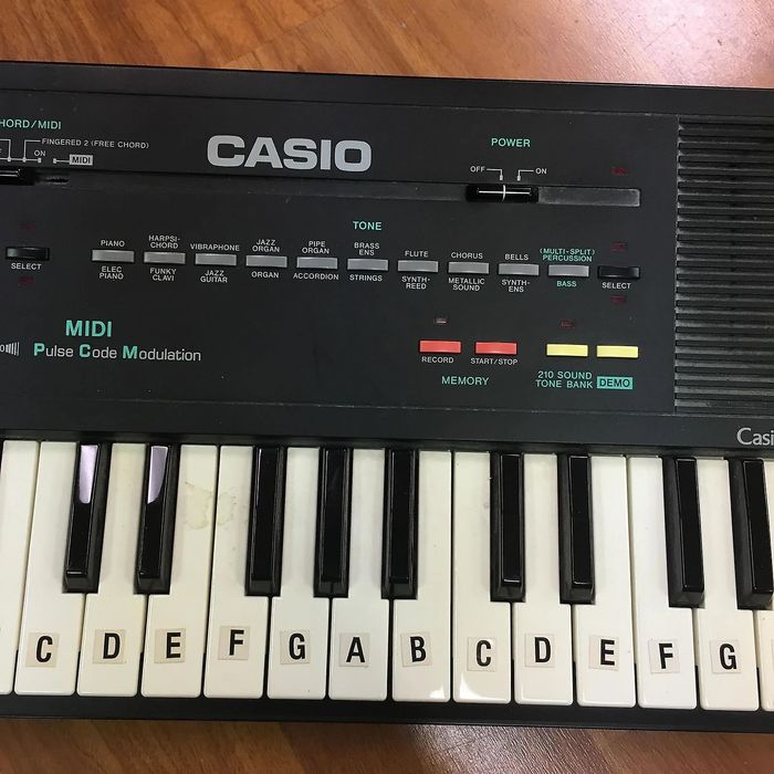 Синтезатор Casio MT - 240