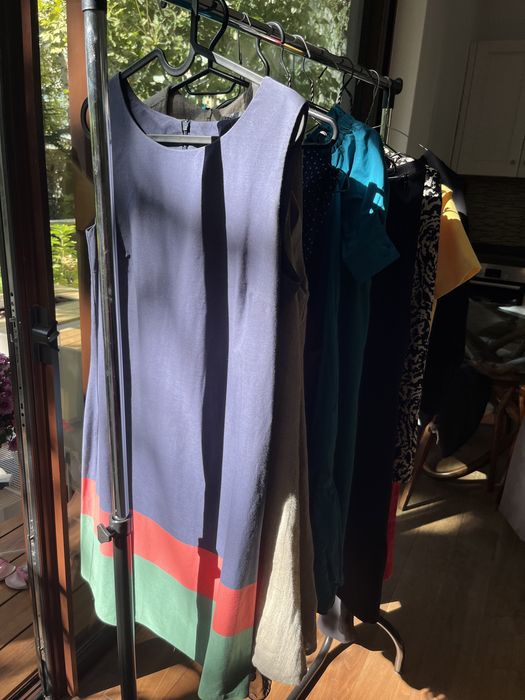 Vand lot 10 rochii Zara