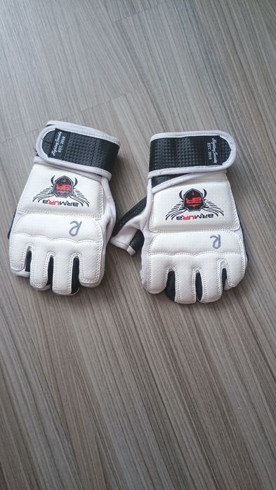 Accesorii karate