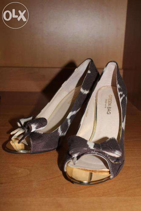Модельные женские туфли